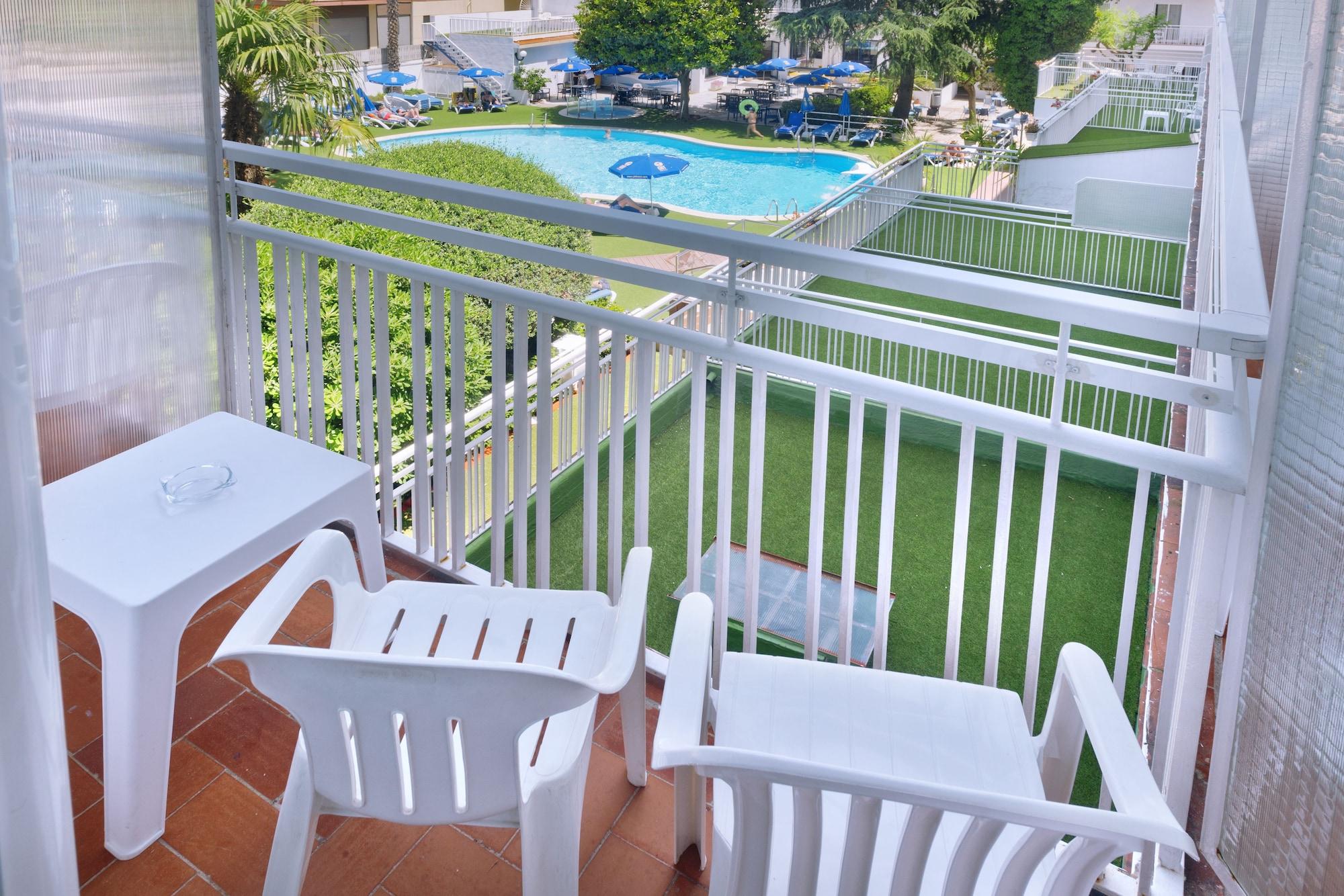 Ght Balmes, Hotel-Aparthotel&Splash Καλέλα Εξωτερικό φωτογραφία