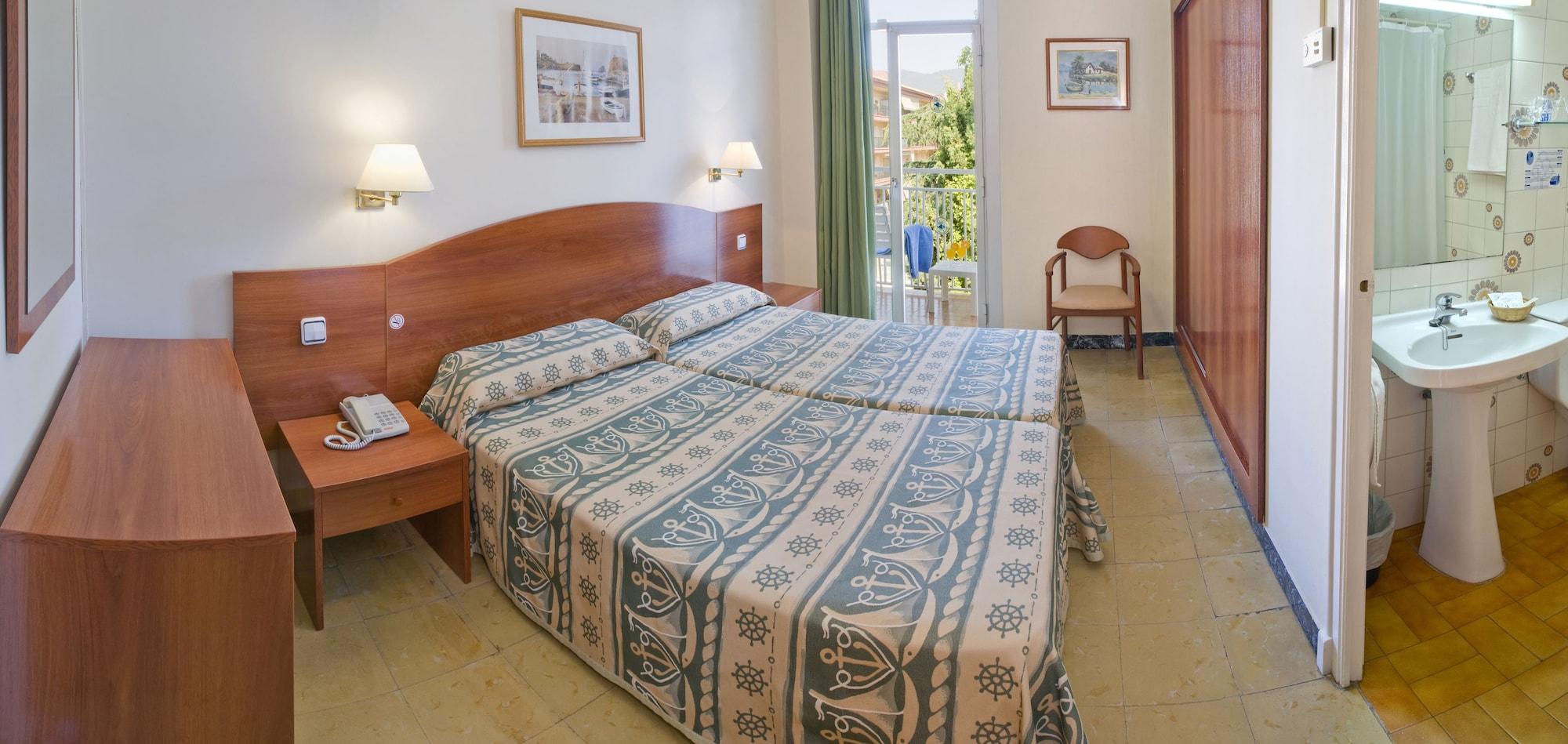 Ght Balmes, Hotel-Aparthotel&Splash Καλέλα Εξωτερικό φωτογραφία