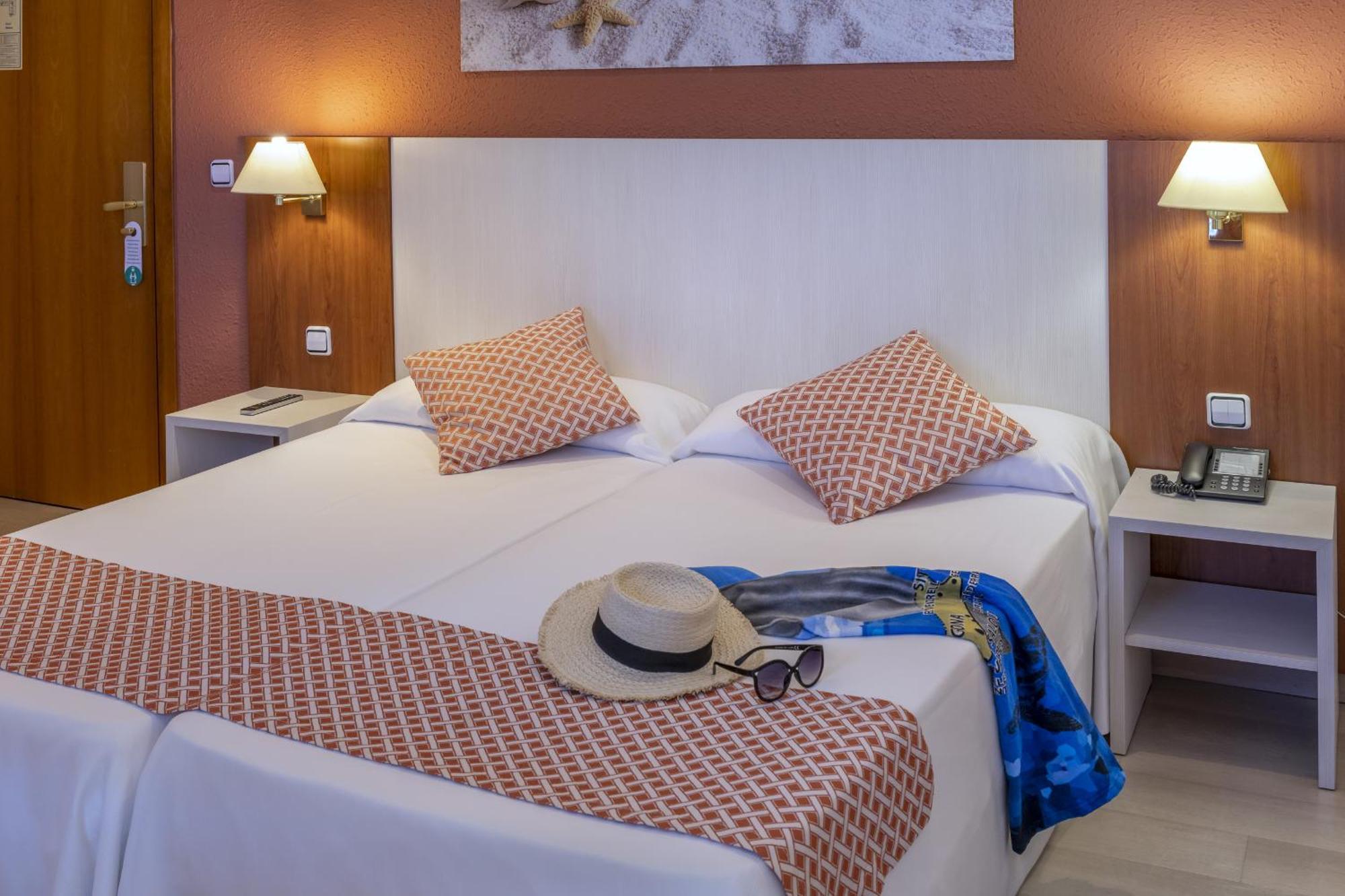 Ght Balmes, Hotel-Aparthotel&Splash Καλέλα Εξωτερικό φωτογραφία