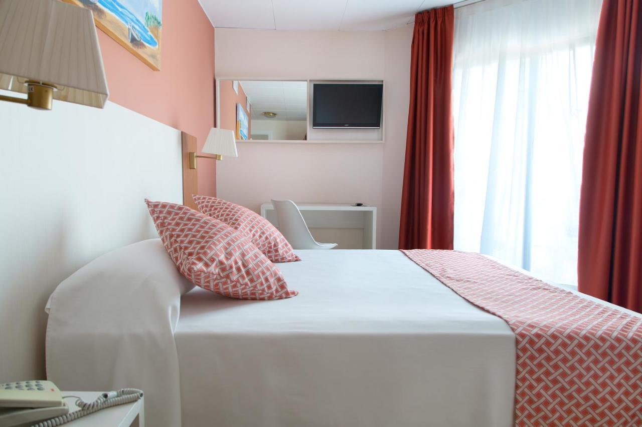 Ght Balmes, Hotel-Aparthotel&Splash Καλέλα Εξωτερικό φωτογραφία